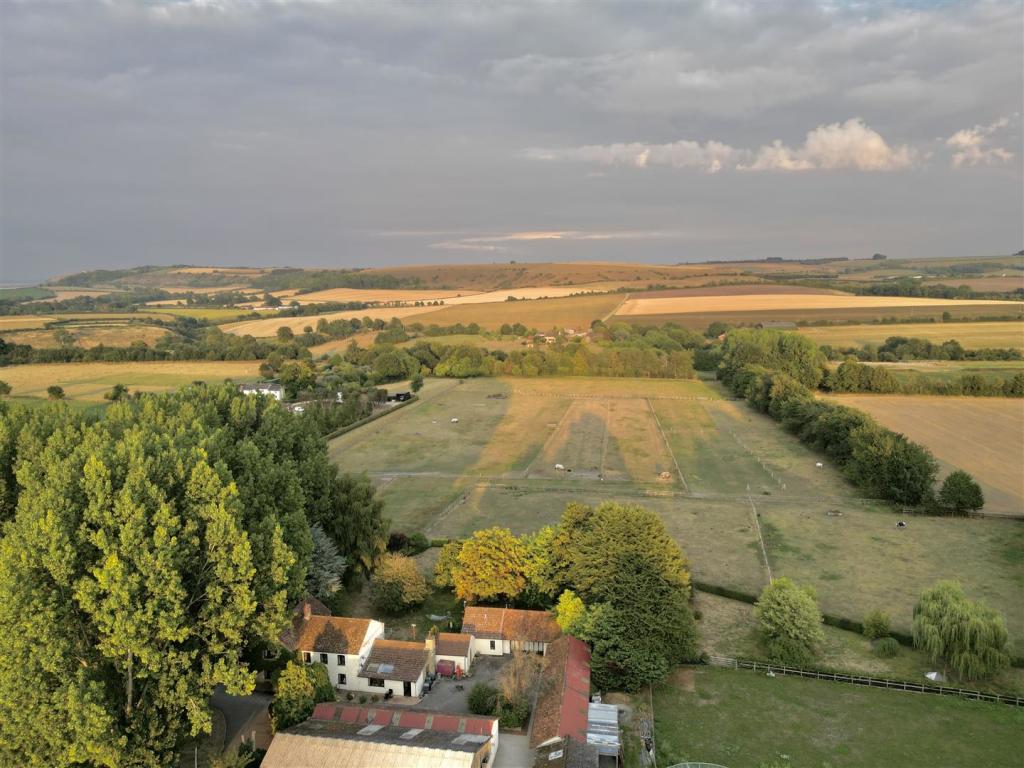 Additional property image - 8 Hisomley, Dilton Marsh, Westbury