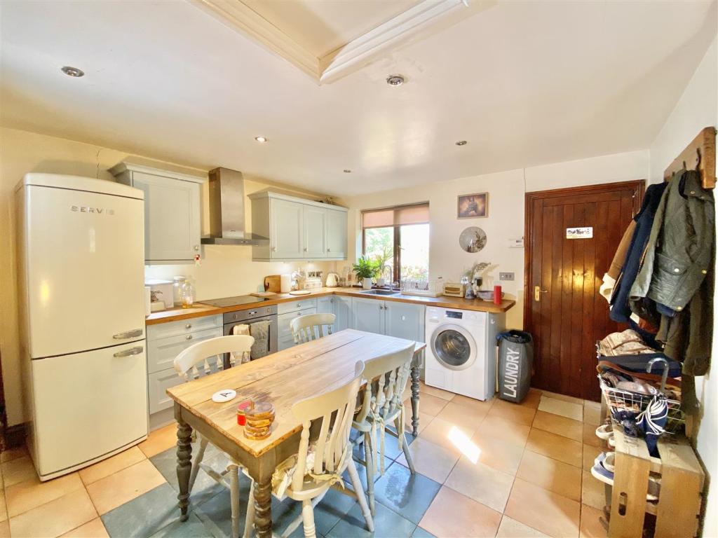 Additional property image - 8 Hisomley, Dilton Marsh, Westbury
