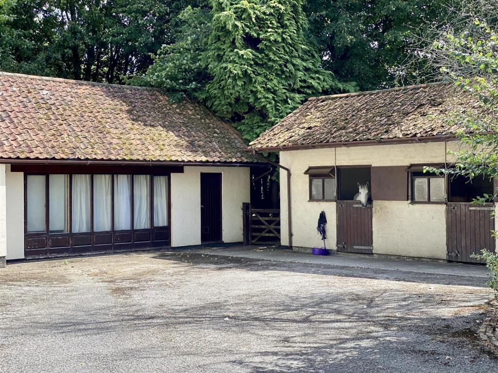 Additional property image - 8 Hisomley, Dilton Marsh, Westbury