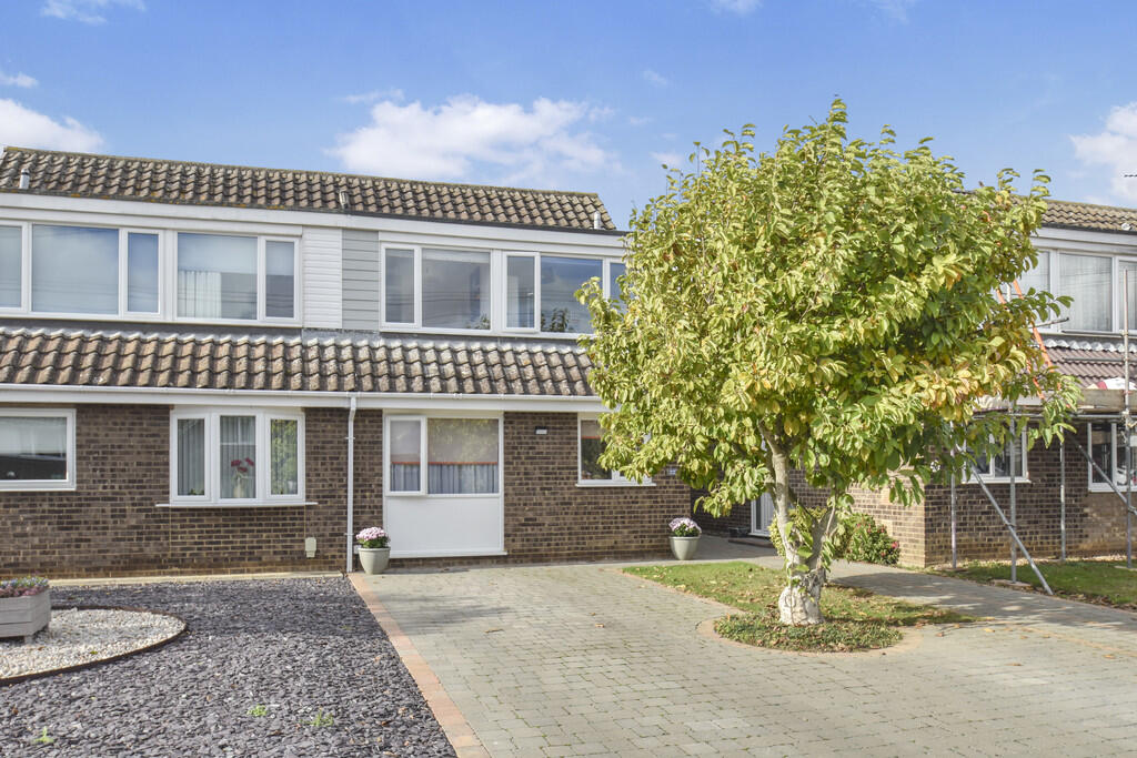 Main image of property: The Furlongs, Needingworth