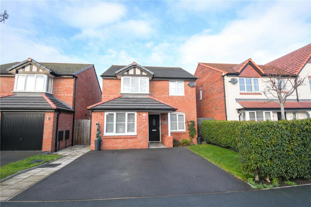 3 bedroom detached house for sale in Marine Drive, Bromborough Pool ...