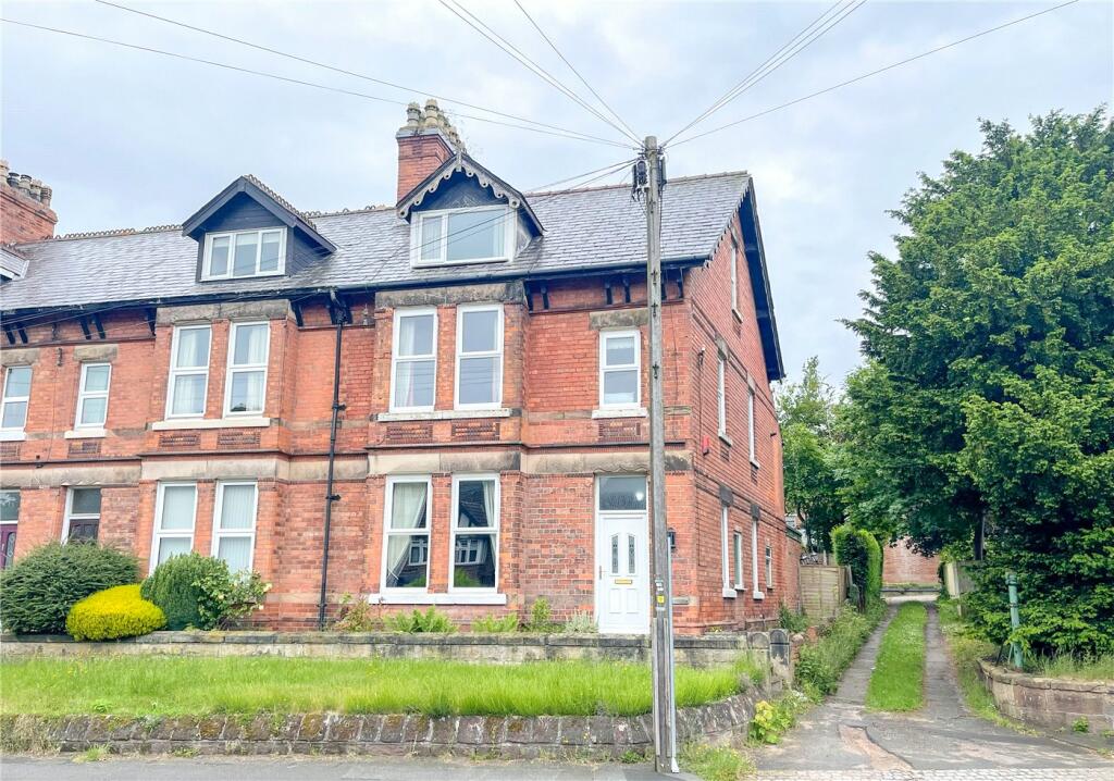 5 bedroom semidetached house for sale in Spital Road, Bromborough