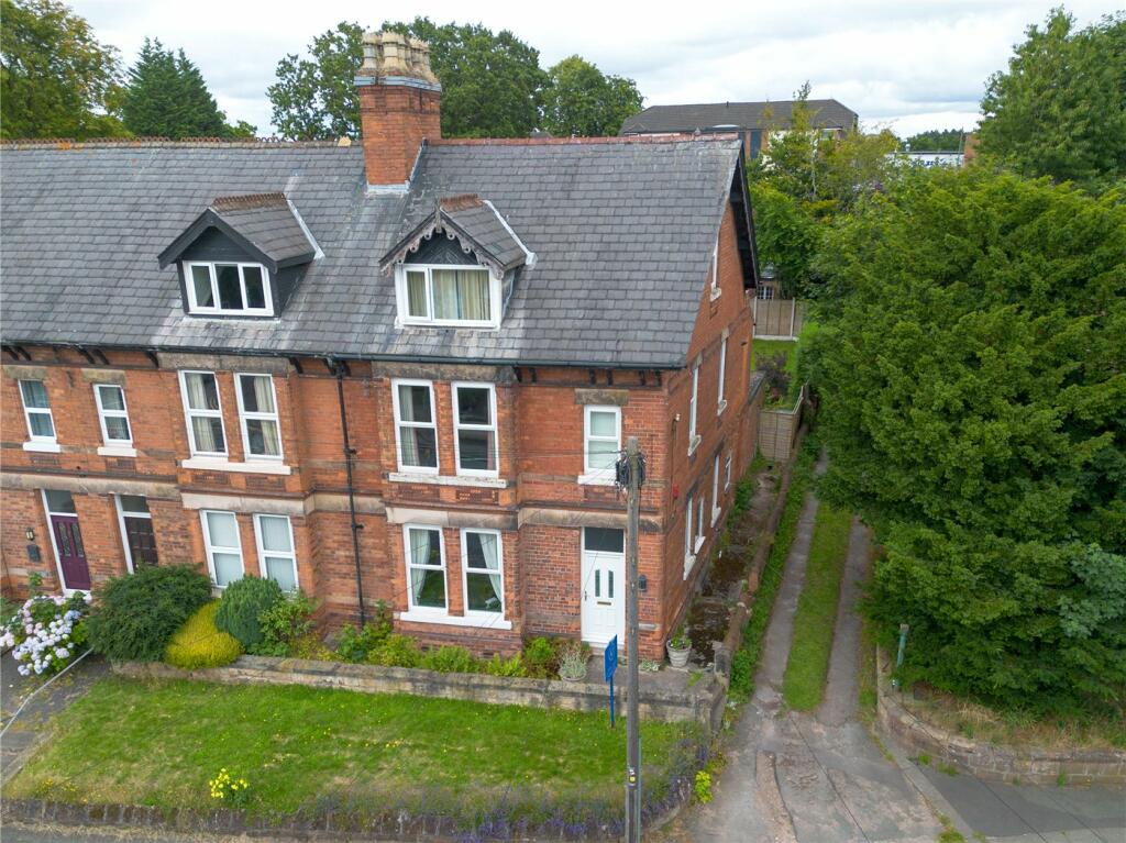 5 bedroom semidetached house for sale in Spital Road, Bromborough