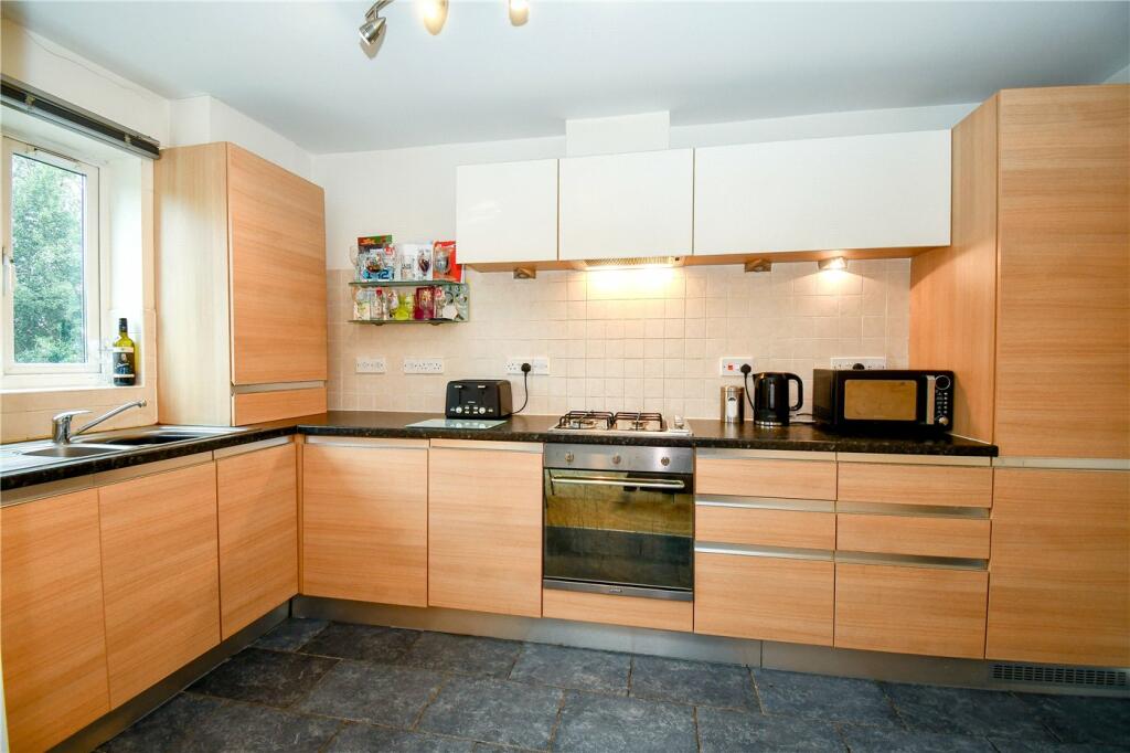 Additional property image - Bromborough Road, Bebington, Wirral