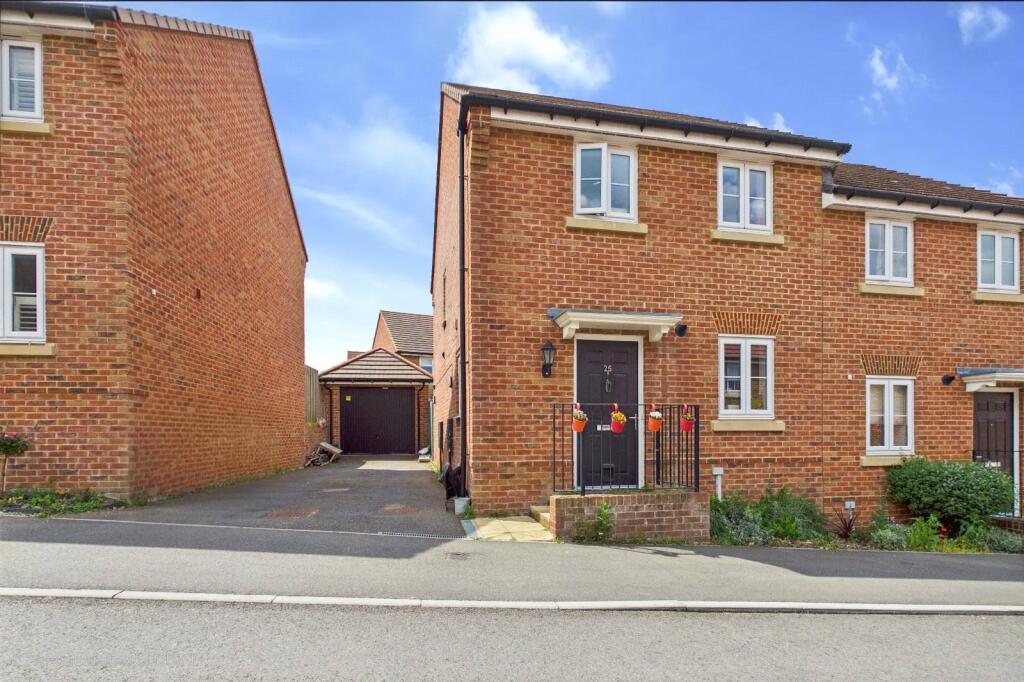 3 bedroom semi-detached house
