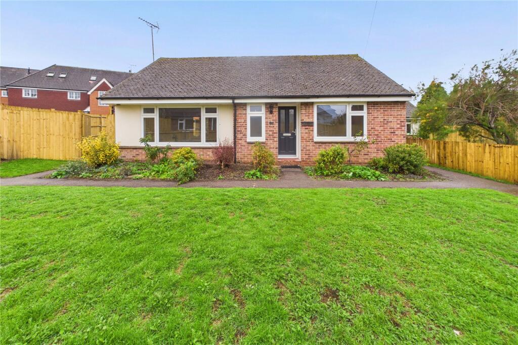 Main image of property: Hampton Road, Newbury, Berkshire, RG14