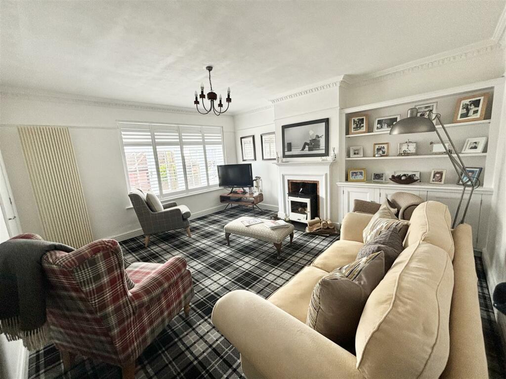 Additional property image - Vauxhall Drive, Braintree