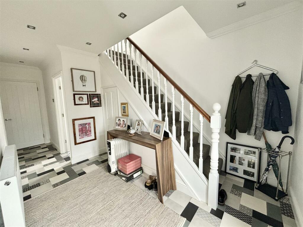 Additional property image - Vauxhall Drive, Braintree