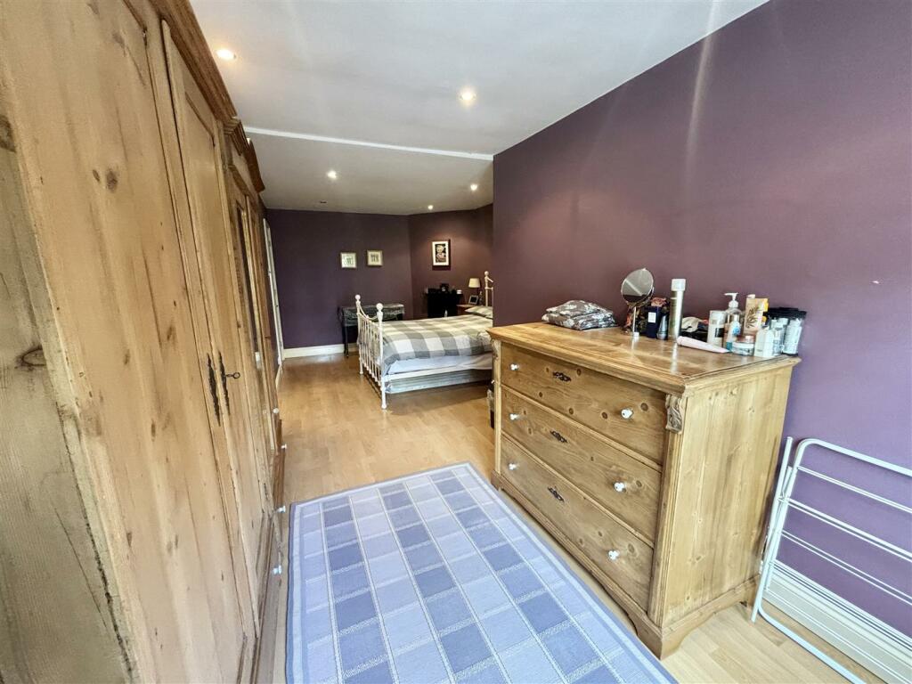 Additional property image - Vauxhall Drive, Braintree