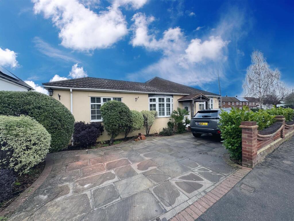 Additional property image - Ongar Road, Pilgrims Hatch, Brentwood
