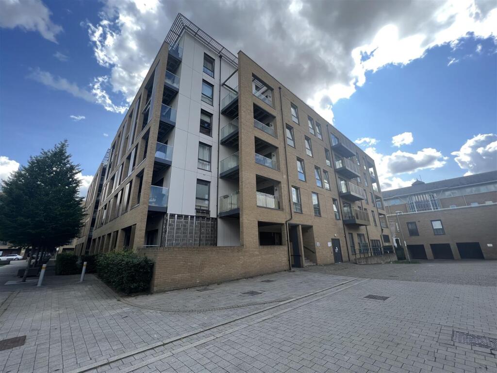 Additional property image - Dunn Side, Chelmsford