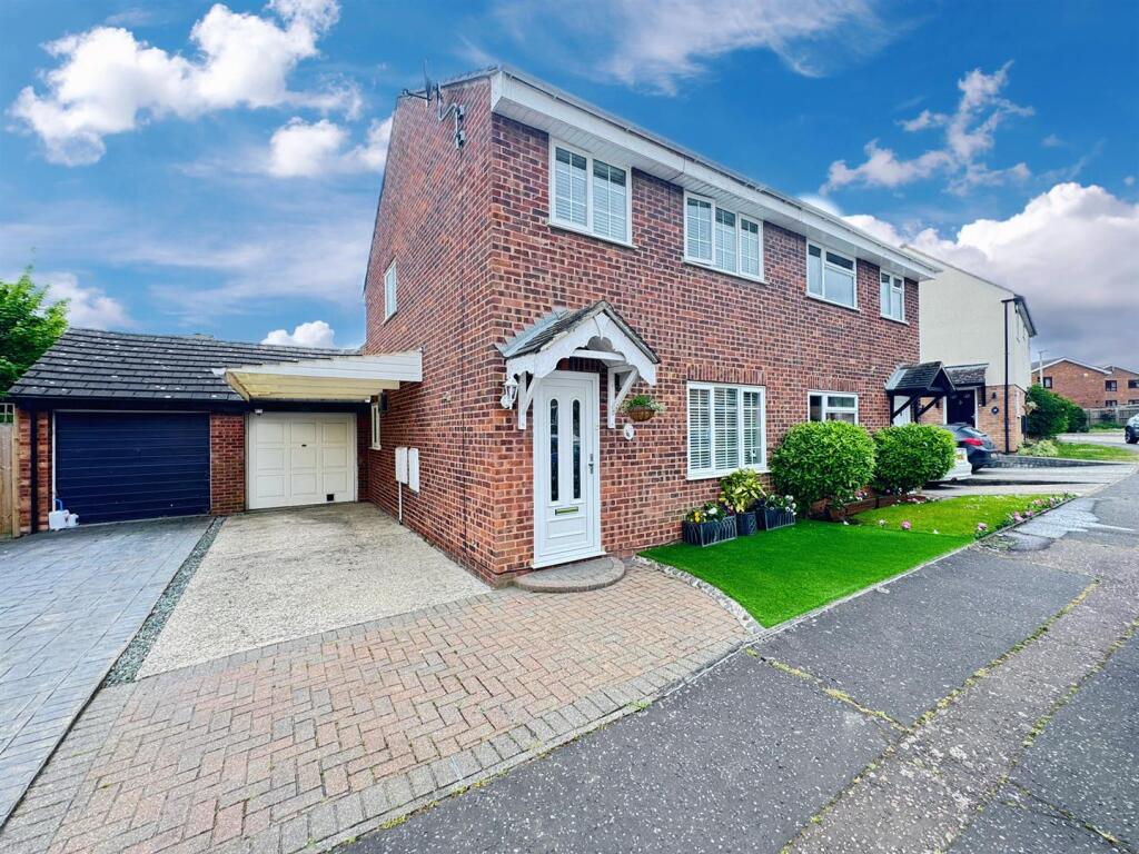 Main image of property: Hollis Lock, Chelmsford