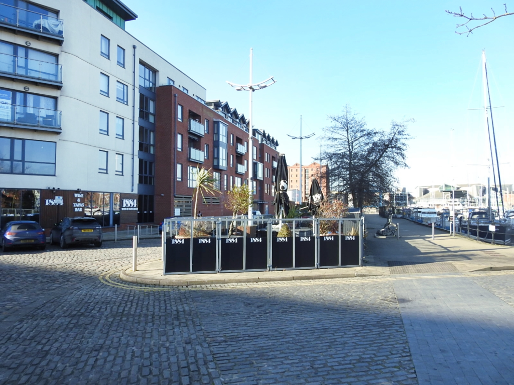 1 bedroom apartment for sale in freedom quay, railway street, hull, hu1