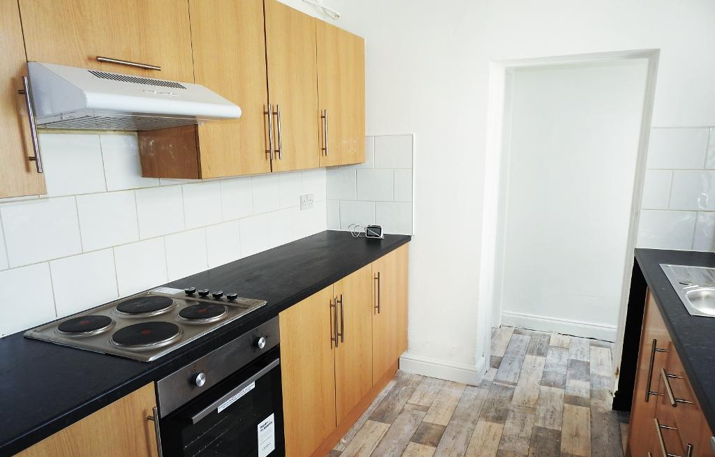 2 Bedroom Terraced House For Sale In Carlisle Avenue, Albemarle Street, Hu3