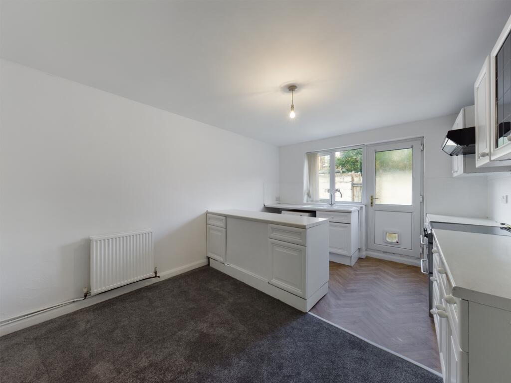 2 bedroom terraced house