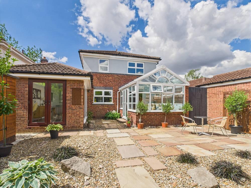 Main image of property: Oaklands Drive, Willerby, HU10 6BJ