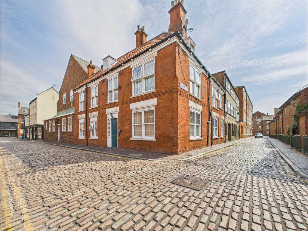 Main image of property: Dagger Lane, Old Town, HU1
