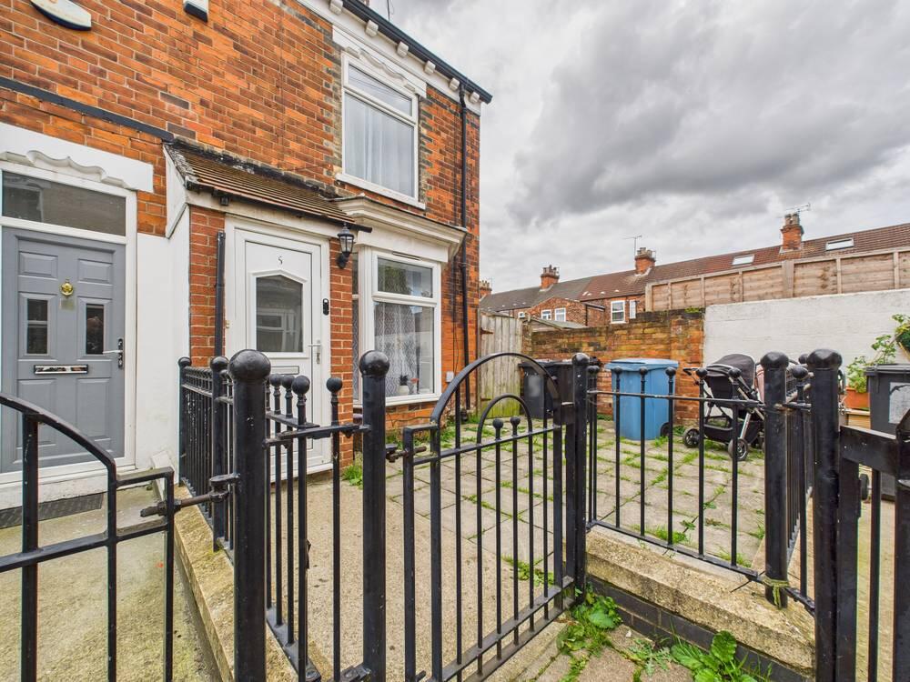Main image of property: Elm Grove, De la Pole Avenue, Hull HU3 6RN 