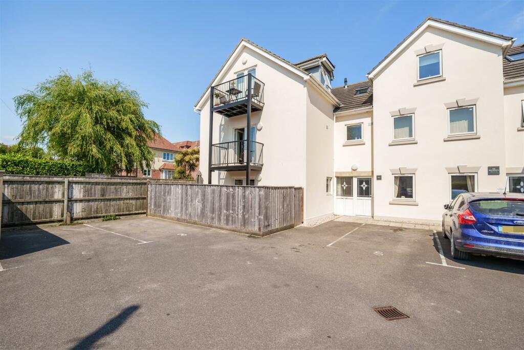 Additional property image - Victoria Avenue, Swanage