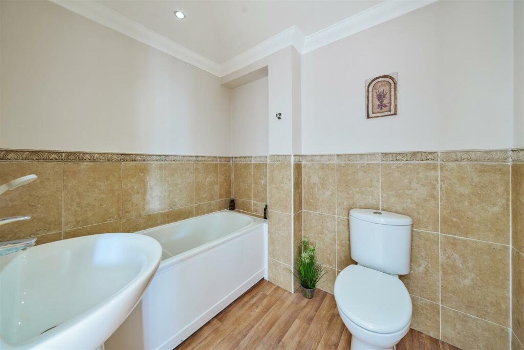 Additional property image - Victoria Avenue, Swanage