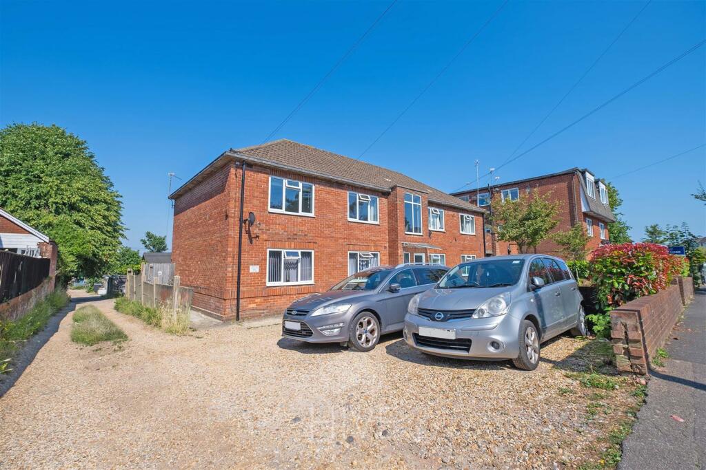 Additional property image - Harewood Avenue, Bournemouth