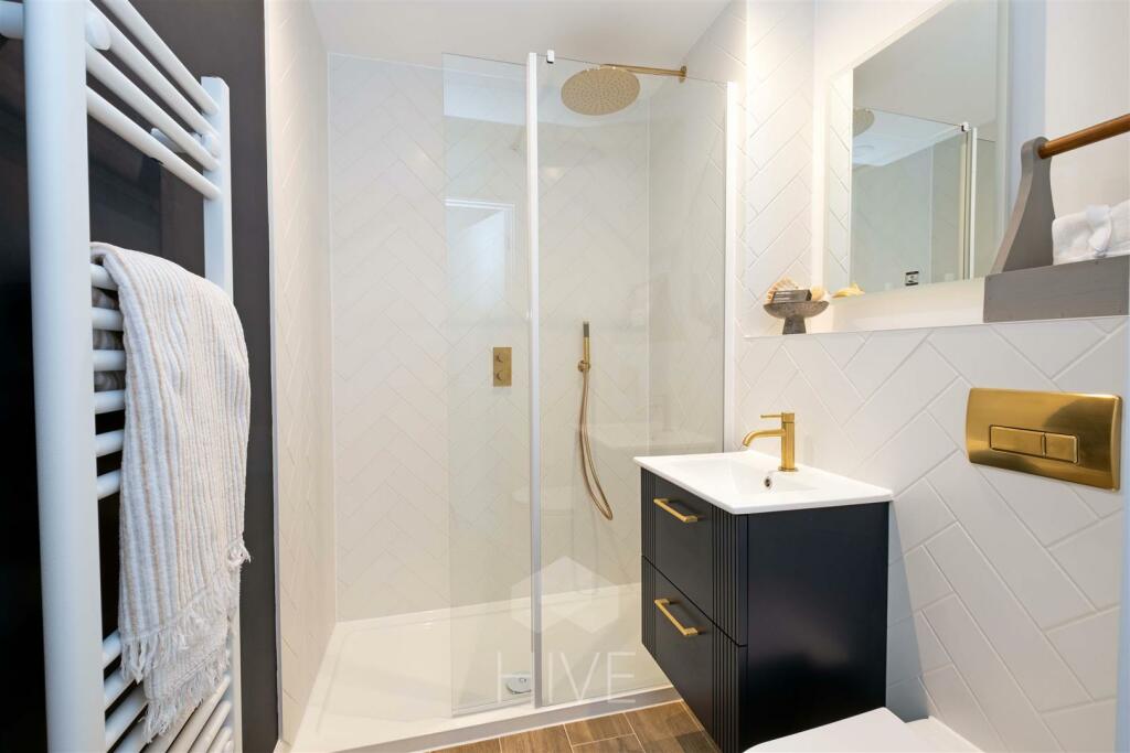 Additional property image - West Cliff Gardens, West Cliff, Bournemouth