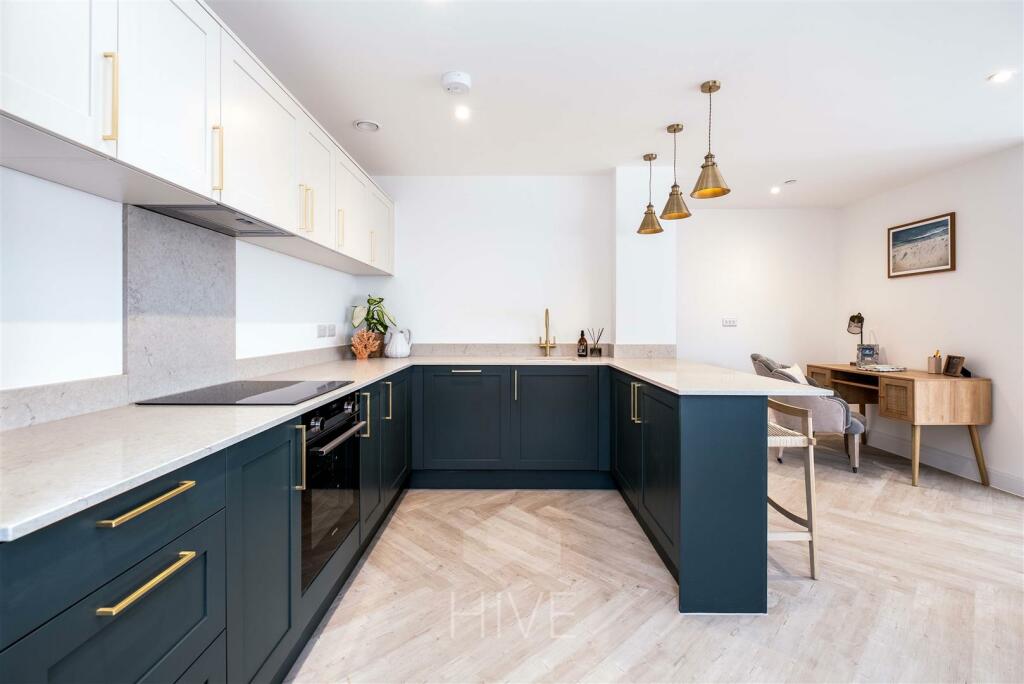 Additional property image - West Cliff Gardens, West Cliff, Bournemouth