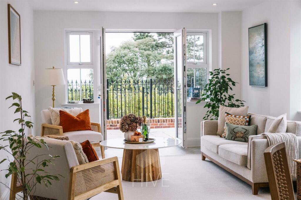 Additional property image - West Cliff Gardens, West Cliff, Bournemouth