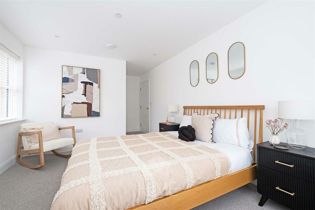 Additional property image - West Cliff Gardens, West Cliff, Bournemouth