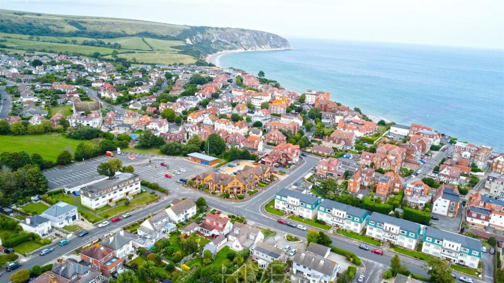 Additional property image - De Moulham Road, Swanage