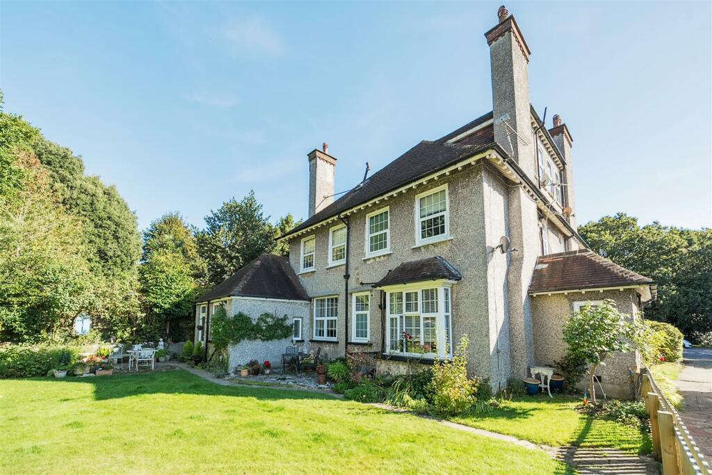 Additional property image - Queens Park West Drive, Queens Park, Bournemouth