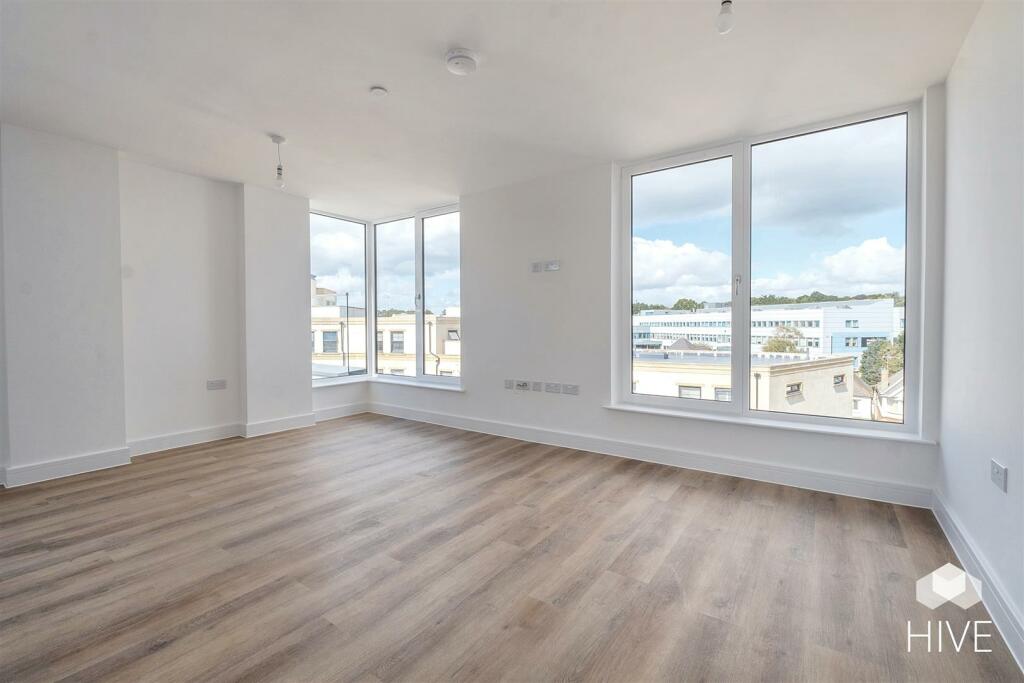 Additional property image - The Sloop, Commercial Road, Poole