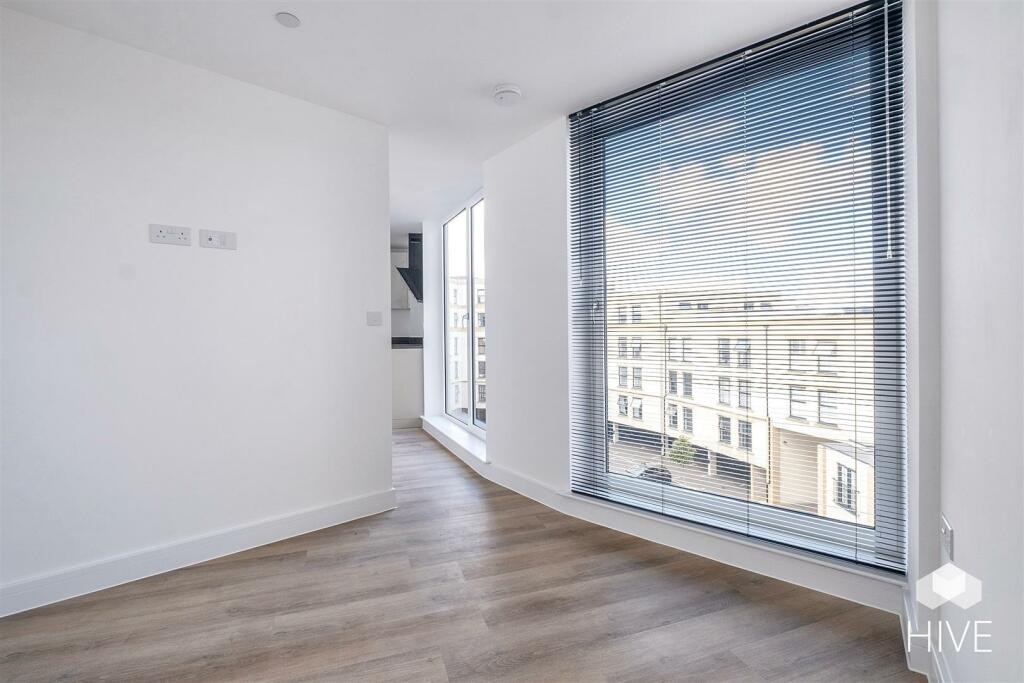 Additional property image - The Sloop, Commercial Road, Poole