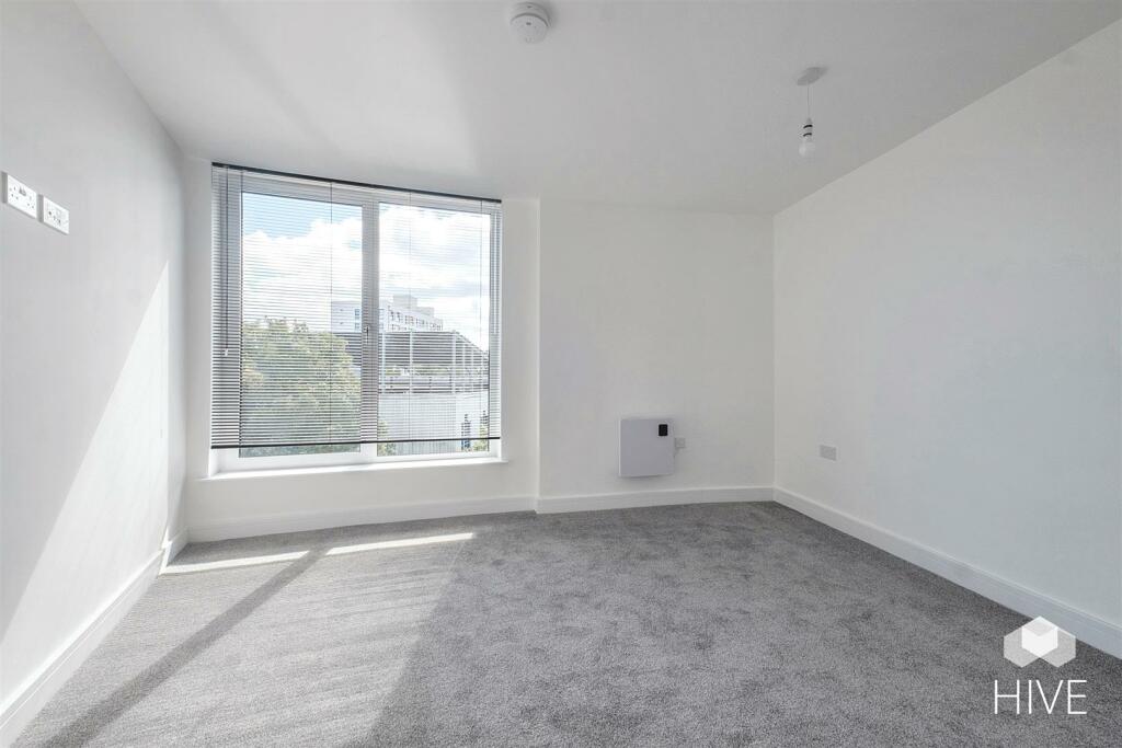 Additional property image - The Sloop, Commercial Road, Poole