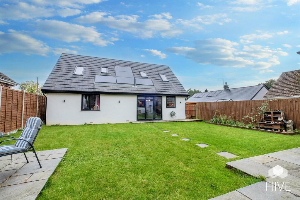 Additional property image - Stanley Close, Verwood