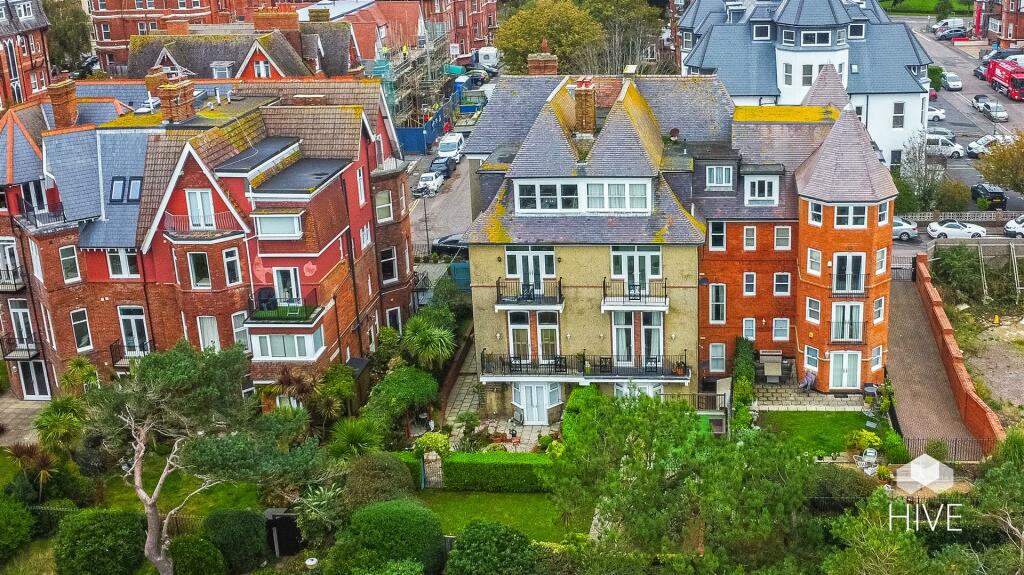 Additional property image - West Cliff Gardens, West Cliff, Bournemouth