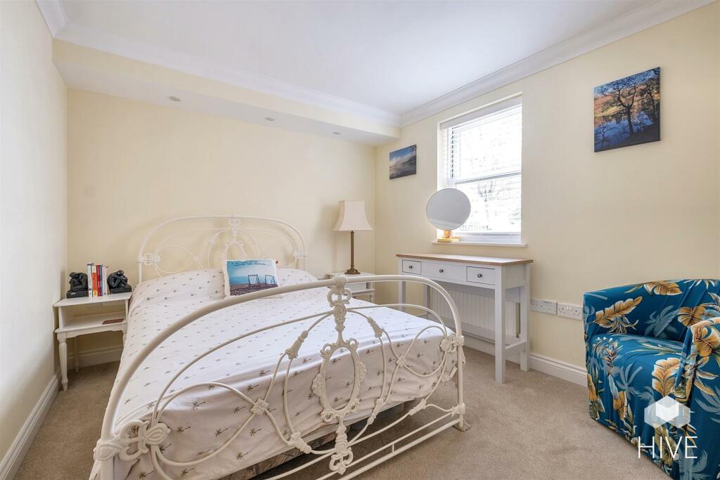 Additional property image - West Cliff Gardens, West Cliff, Bournemouth