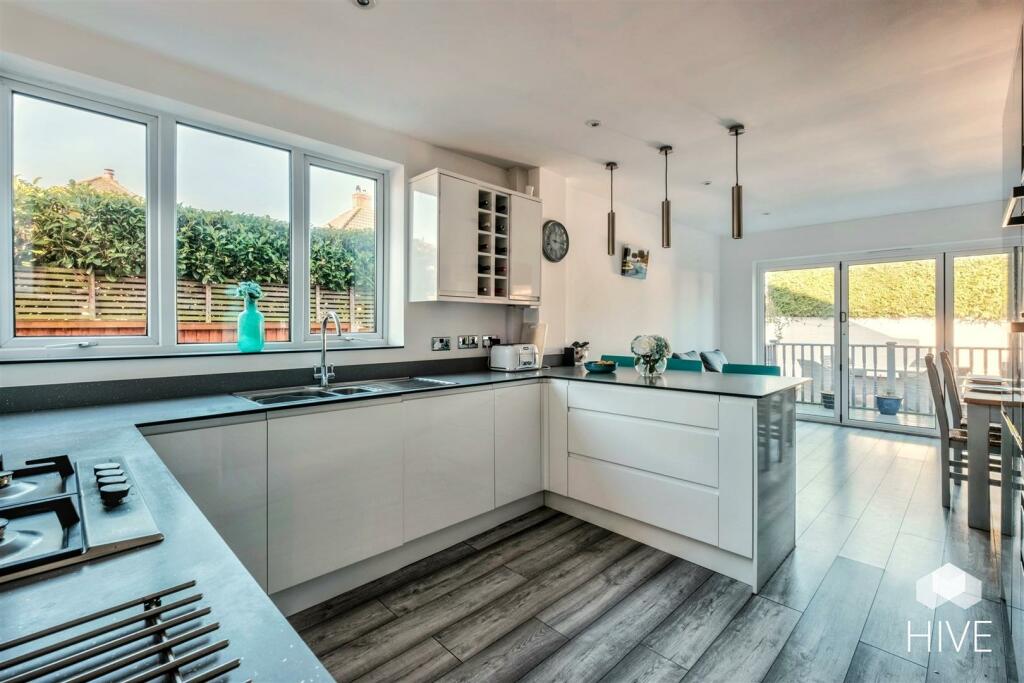 Additional property image - Inglewood Avenue, Queens Park, Bournemouth