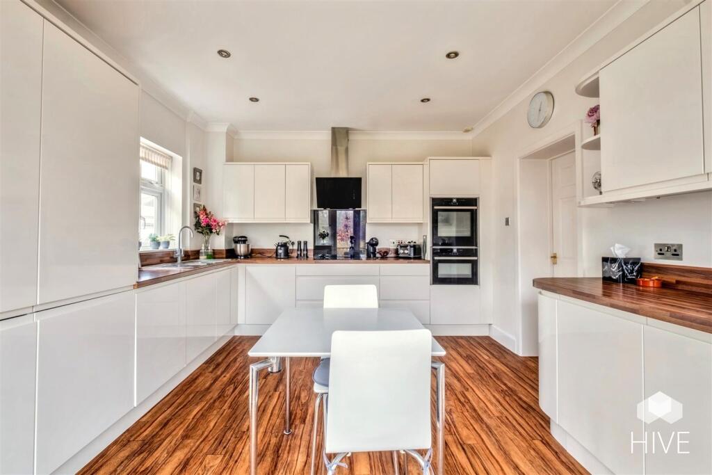 Additional property image - Hillside Road, Verwood