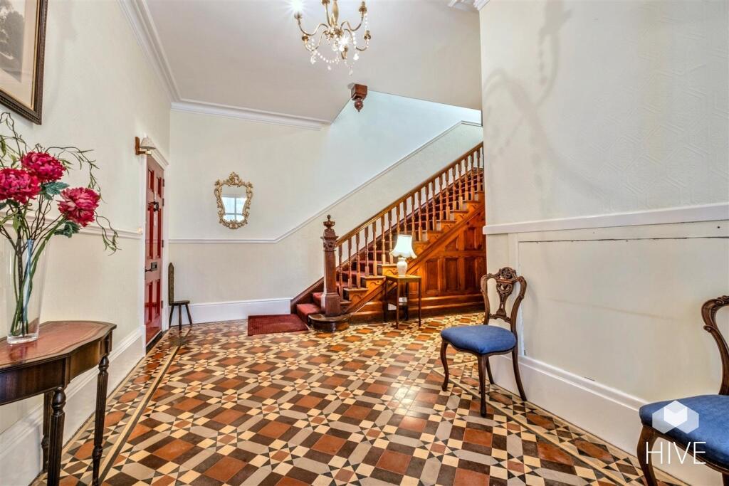 Additional property image - Giddy Lake, Wimborne