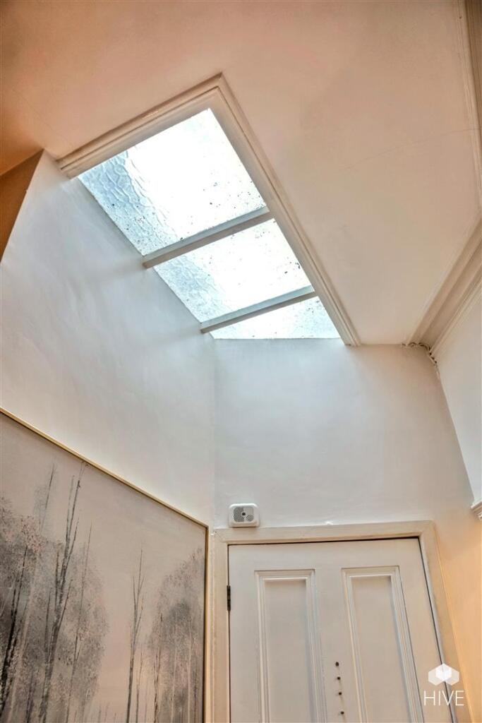 Additional property image - Giddy Lake, Wimborne