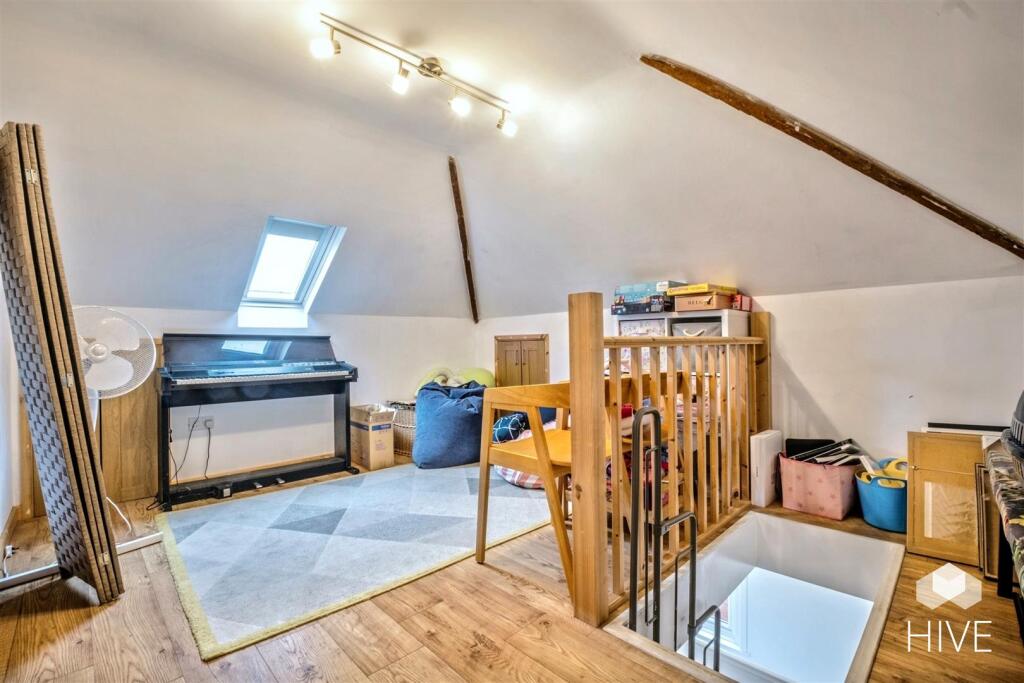 Additional property image - Jubilee Road, Swanage