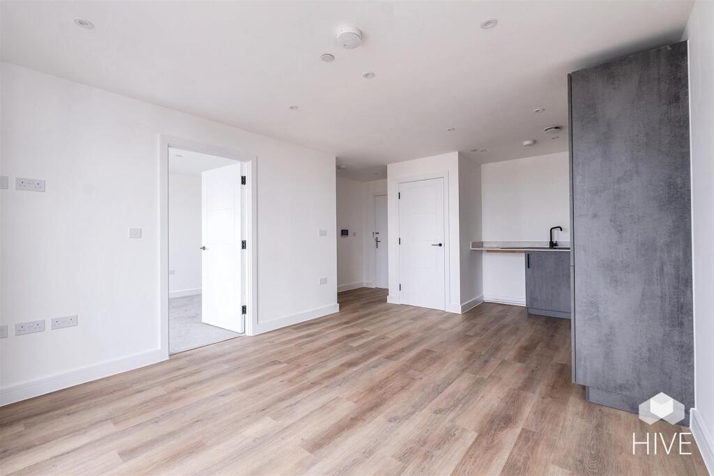 Additional property image - The Sloop, Commercial Road, Poole