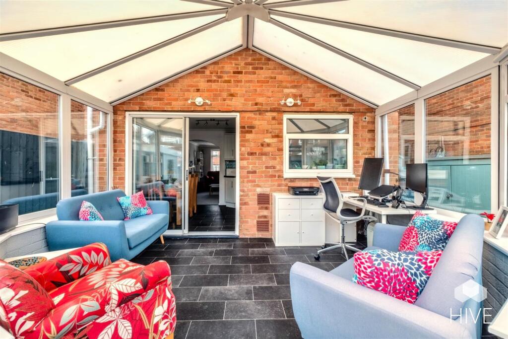 Additional property image - Rowbarrow Close, Poole