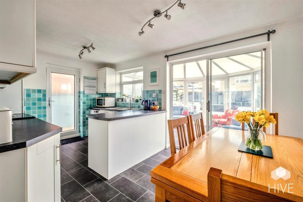 Additional property image - Rowbarrow Close, Poole