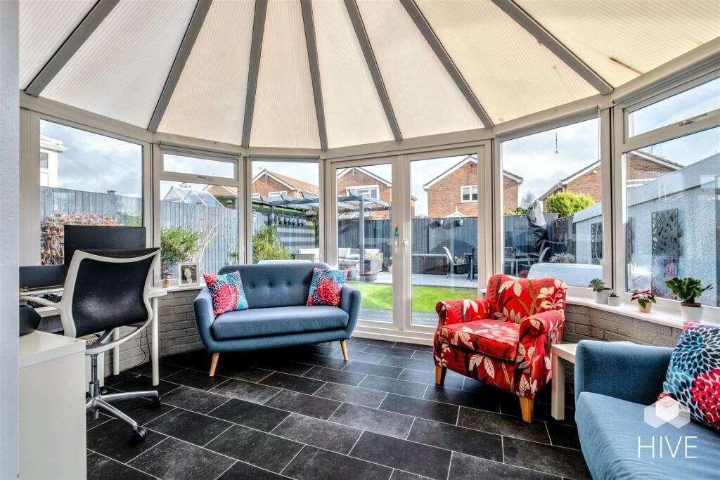 Additional property image - Rowbarrow Close, Poole