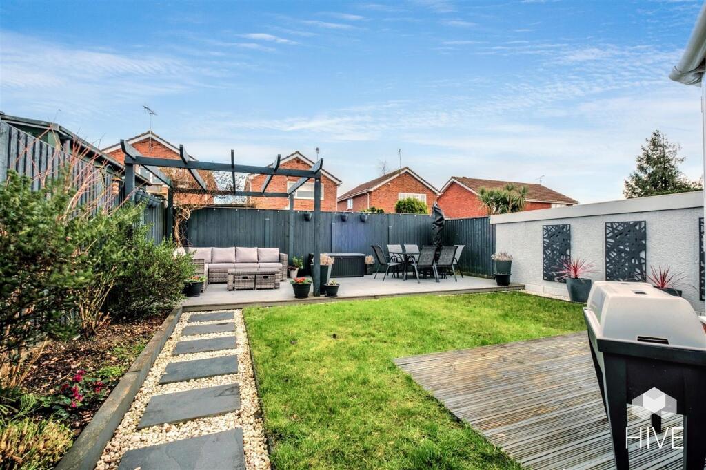 Additional property image - Rowbarrow Close, Poole
