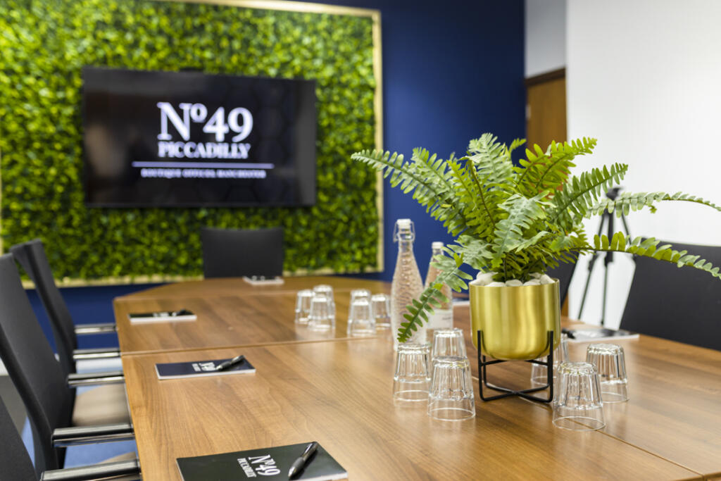 Serviced office to lease in Piccadilly House 49 Piccadilly, Manchester, M1