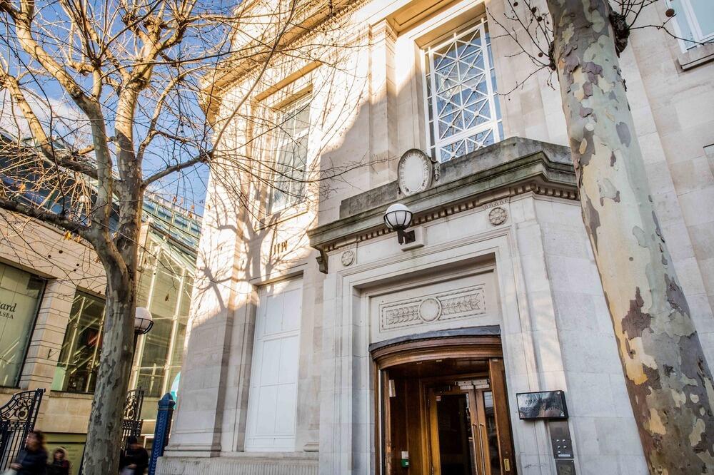 Serviced office to lease in 4 Queens Road, Wimbledon, SW19