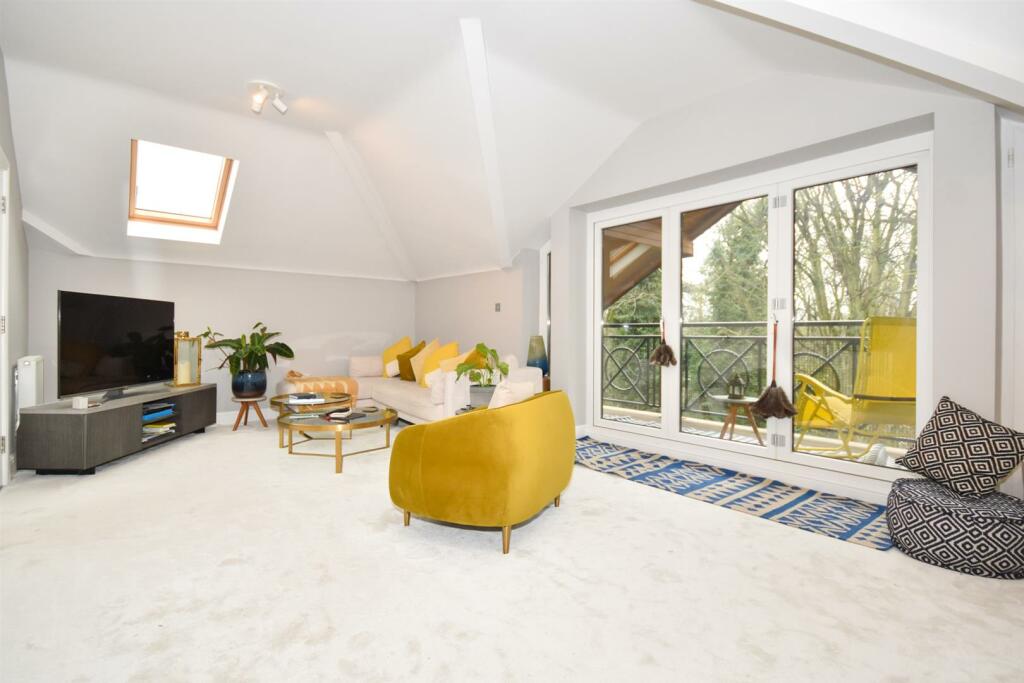 Additional property image - Wilhelmina Close, Leamington Spa